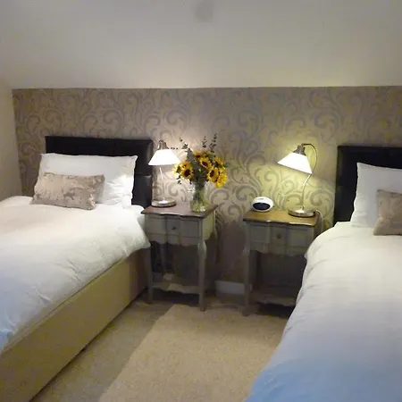 Guest house Newmoor Park